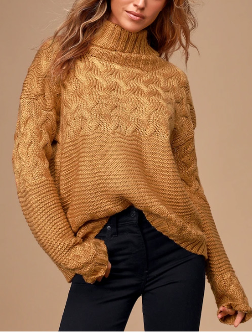 Winter 2023 Fashion Trend #2: Chunky Oversized Knit Sweater