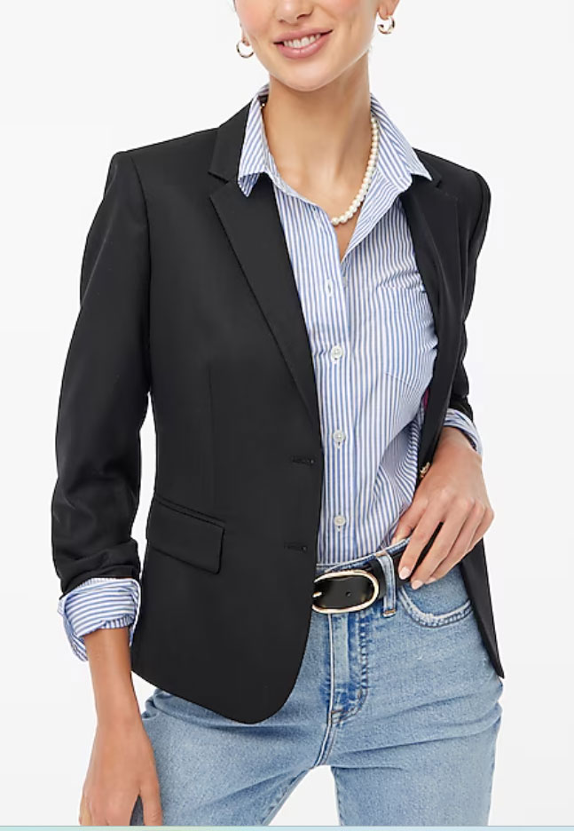 Transitional outfits and essential wardrobe pieces - Style Fix Studio Transitional outfits and essential wardrobe pieces