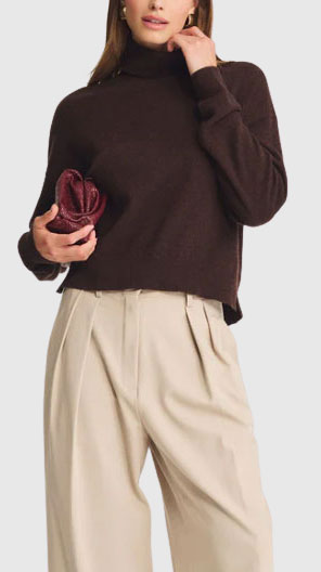 Brown Color Combinations: Brown and White/Cream 