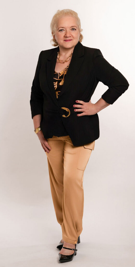 Personal-Stylist-in-Brookline,-MA.-Wardrobe-Makeover,-Closet-Edit-and-Personal-Shopping-Services