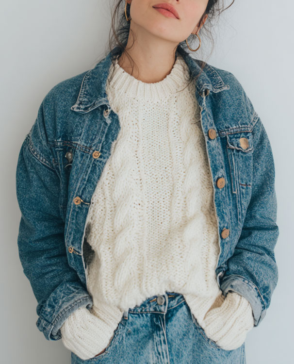 Cream Color Combination Ideas: light blue and cream