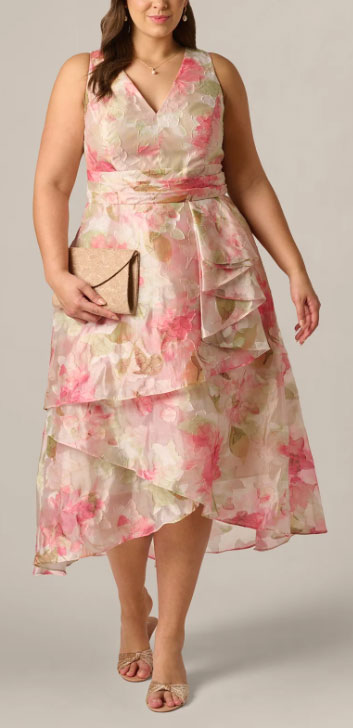 Best-Dressed Guest: Apple Body Type Dress