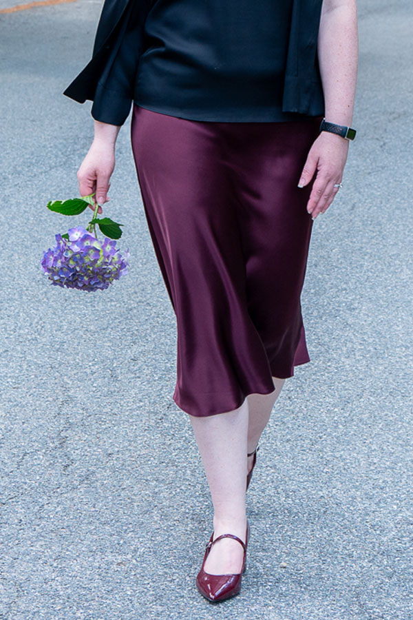 Washable Summer Silk Outfits: Silk Burgundy Skirt. - Style Fix Studio Washable Summer Silk Outfits: Silk Burgundy Skirt.