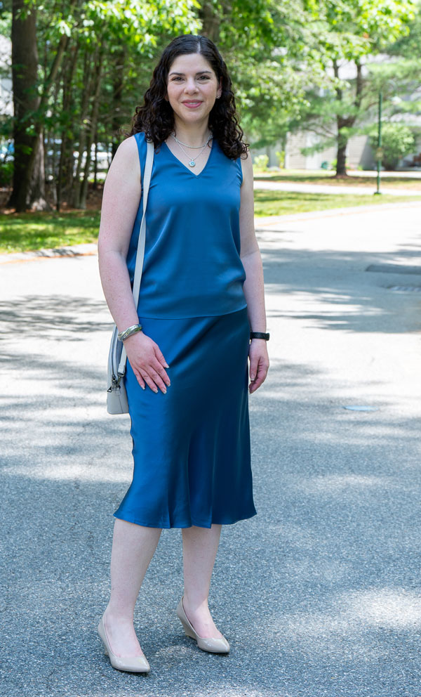 Summer silk clothes are the best choice