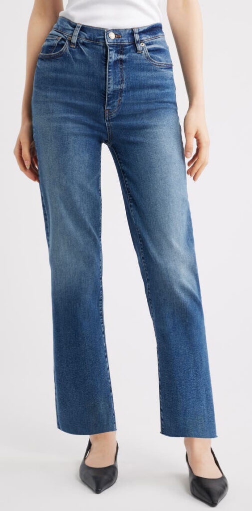 dark-wash straight-leg jeans - Style Fix Studio dark-wash straight-leg jeans